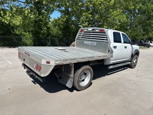 Used 2024 RAM 5500 Tradesman w/ Chrome Appearance Group AWD/4WD image 17