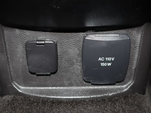 Used 2015 Ford Fusion SE FWD image 33
