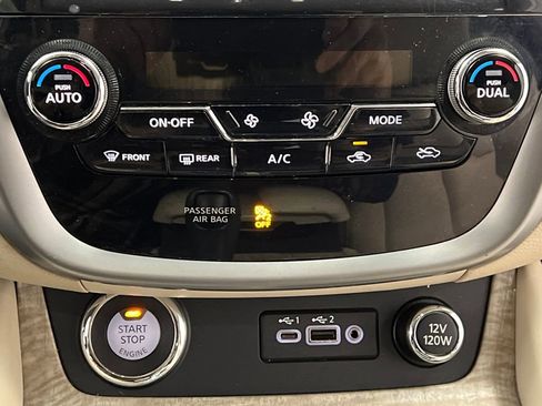 Used 2023 Nissan Murano SL image 49