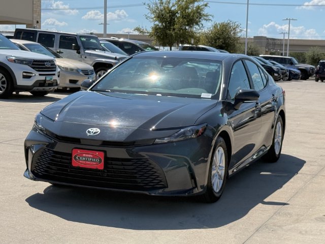 Used 2026 Toyota Camry LE FWD image 7