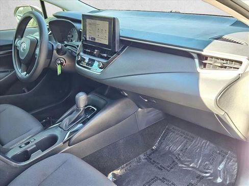 Used 2023 Toyota Corolla LE image 21