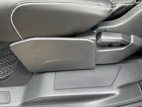 Certified 2024 Volkswagen Atlas SEL AWD/4WD image 25