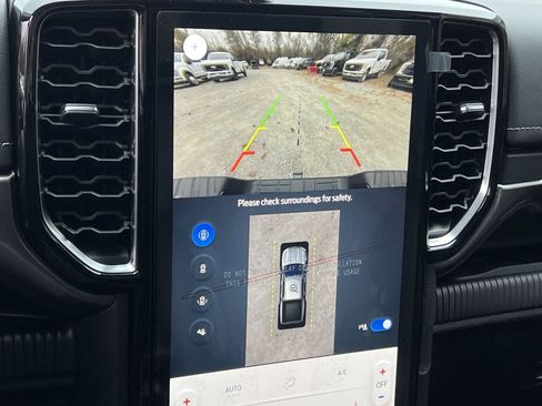 New 2025 Ford Ranger Lariat w/ FX4 Off-Road Package image 19