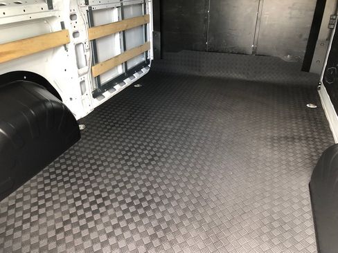 Used 2025 RAM ProMaster 2500 w/ U-Haul Equipment Group FWD image 20