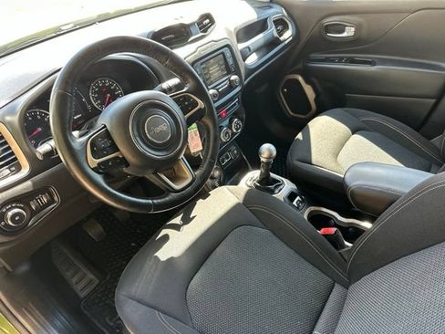 Used 2016 Jeep Renegade 75th Anniversary AWD/4WD image 15