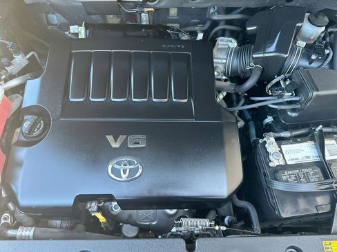Used 2011 Toyota RAV4 4WD V6 w/ Tow Prep Pkg image 29