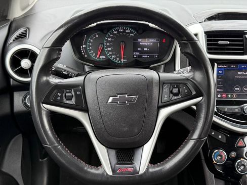 Used 2020 Chevrolet Sonic LT w/ Convenience Package FWD image 20
