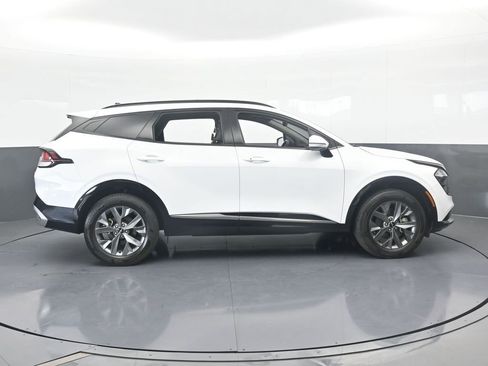 Used 2023 Kia Sportage SX image 7