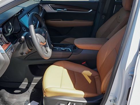 New 2026 Cadillac XT5 Premium Luxury w/ Driver Assist Package image 10