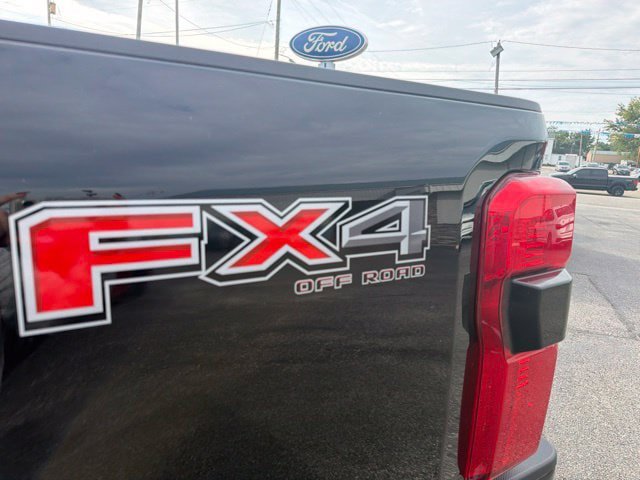Used 2023 Ford F350 XL AWD/4WD image 9