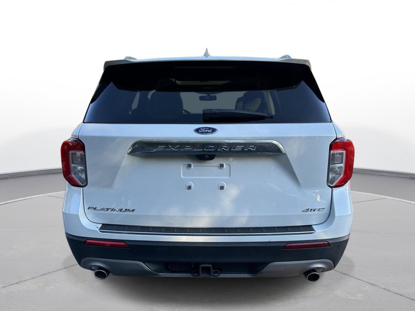Used 2022 Ford Explorer Platinum w/ Premium Technology Package AWD/4WD image 6