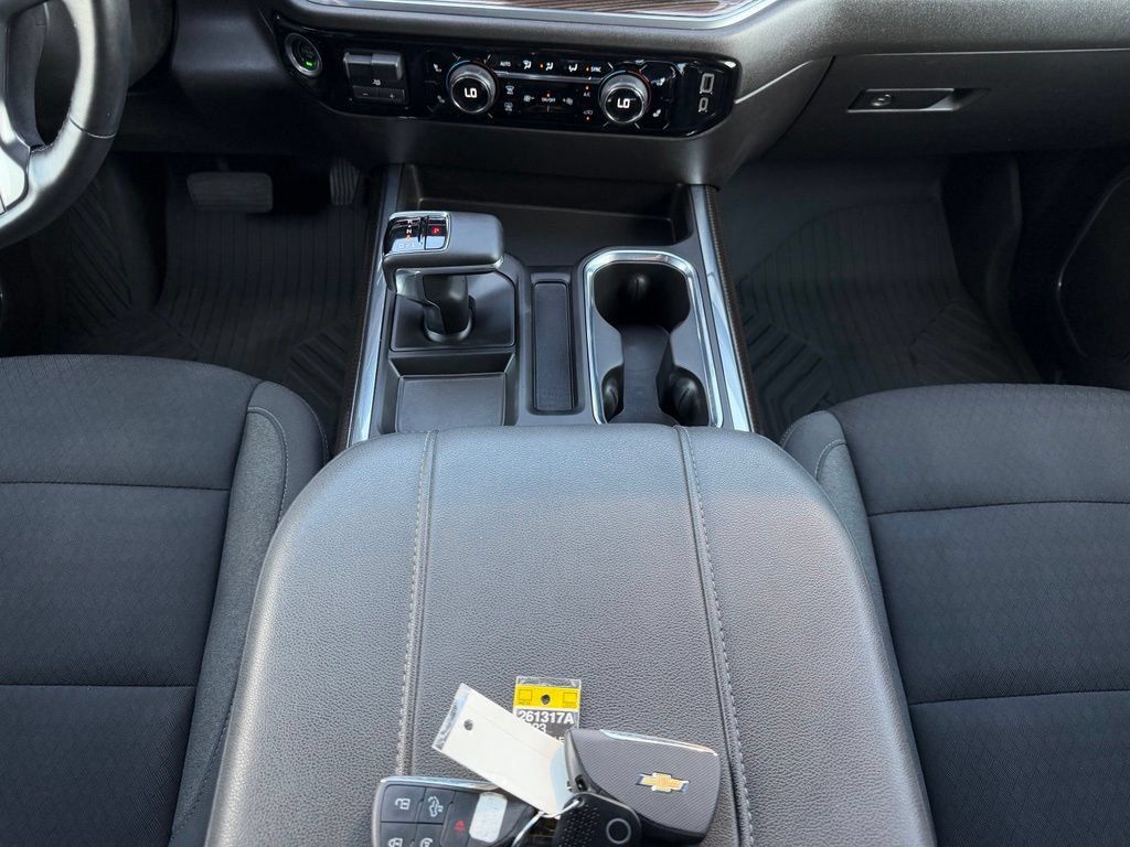 Used 2023 Chevrolet Silverado 1500 RST AWD/4WD image 21