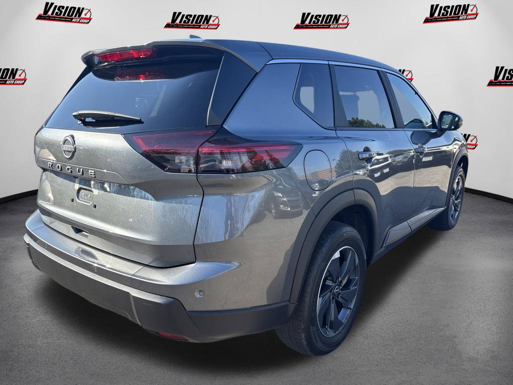 Certified 2026 Nissan Rogue SV FWD image 5