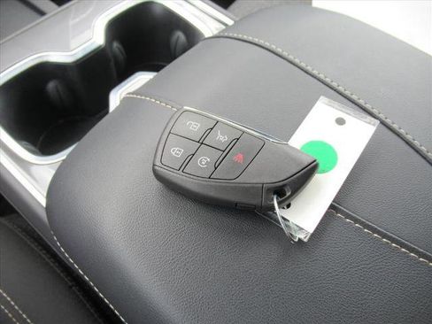 Certified 2025 GMC Acadia Elevation image 36