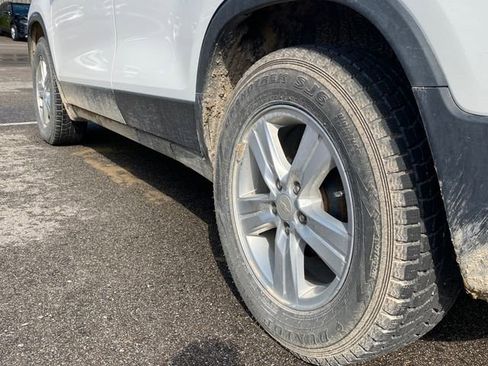 Used 2016 Chevrolet Trax LT w/ LT Convenience Package image 12