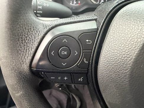 Used 2021 Toyota Corolla LE w/ Carpet Mat Package (TMS) FWD image 13