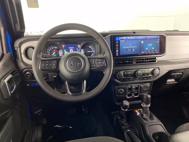 Used 2024 Jeep Wrangler Unlimited w/ Convenience Group AWD/4WD image 21