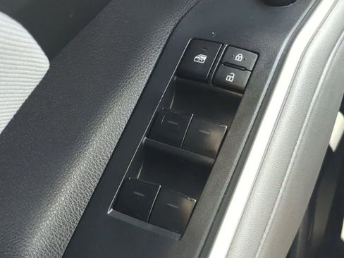 Certified 2024 Toyota Highlander LE image 22