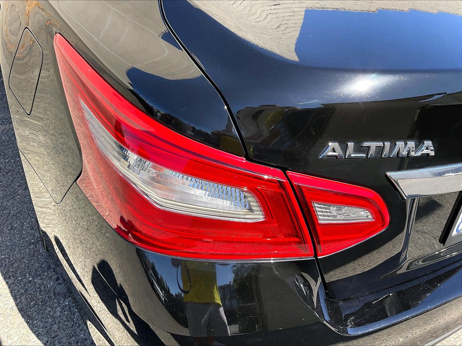Used 2018 Nissan Altima 2.5 SL FWD image 27