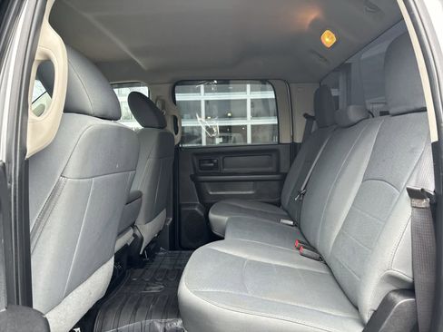 Used 2016 RAM 2500 Tradesman w/ Chrome Appearance Group image 8