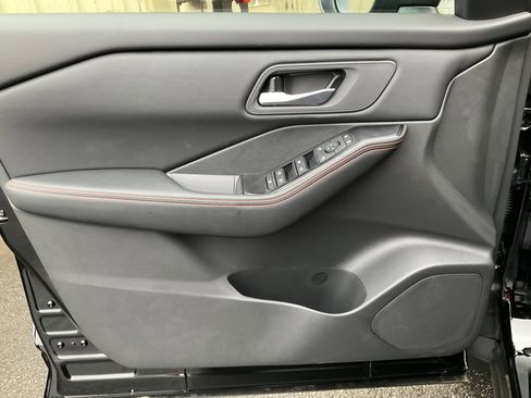 Used 2026 Nissan Rogue Rock Creek image 28