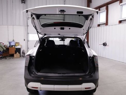 Used 2025 Nissan Kicks SR image 20