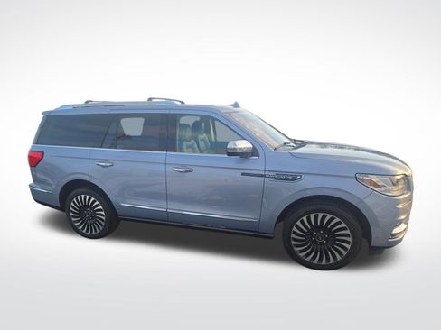 Used 2019 Lincoln Navigator Black Label w/ Cargo Package image 5
