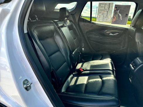 Used 2023 GMC Terrain SLT image 57