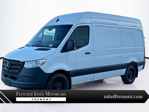 New 2025 Mercedes-Benz Sprinter 2500 image 1