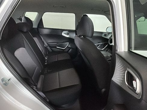 Used 2024 Kia Soul LX FWD image 28