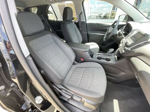 Certified 2024 Chevrolet Equinox LT FWD image 28