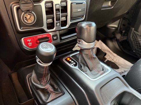 Used 2018 Jeep Wrangler Unlimited Rubicon AWD/4WD image 20