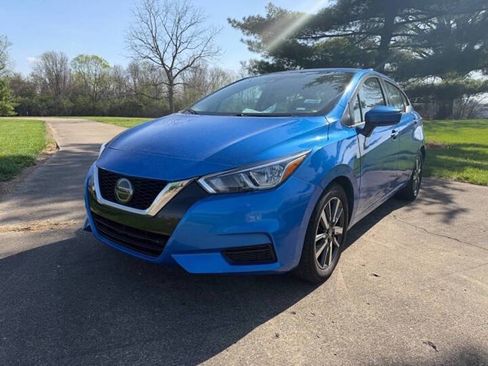 Used 2021 Nissan Versa SV FWD image 1