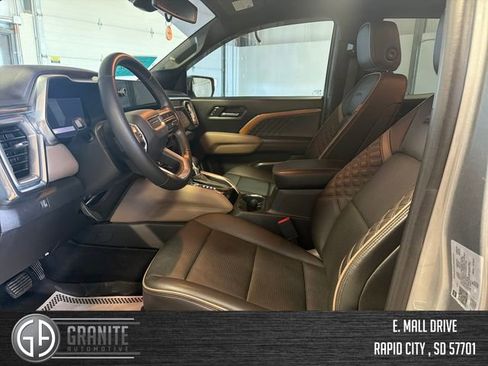 Used 2023 GMC Canyon Denali AWD/4WD image 10