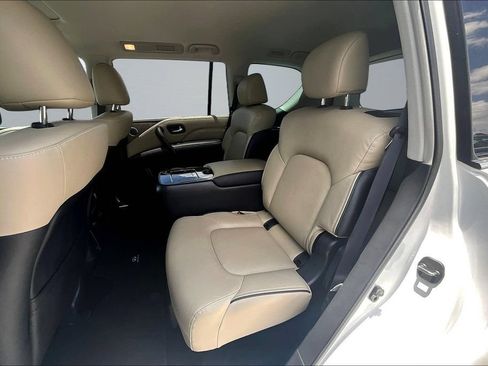 Used 2023 INFINITI QX80 Premium Select w/ Cargo Package AWD/4WD image 22