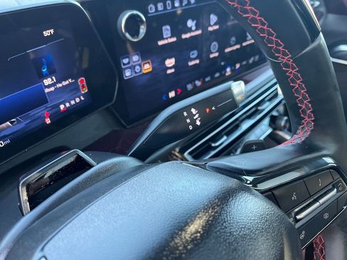 Used 2024 Chevrolet Traverse RS image 22