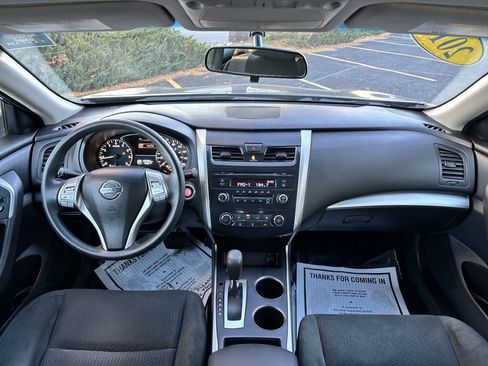 Used 2015 Nissan Altima 2.5 S w/ Power Driver Seat Package image 17
