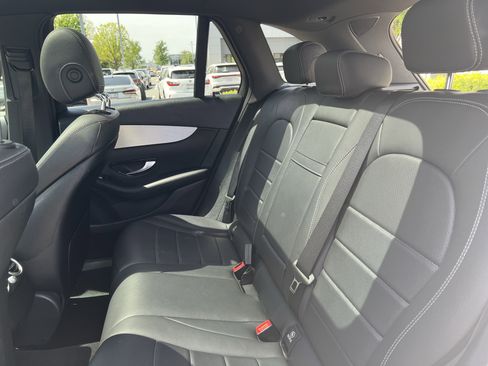 Used 2020 Mercedes-Benz GLC 300 4MATIC image 33