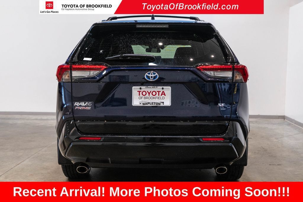 Used 2024 Toyota RAV4 SE w/ Weather & Moonroof Package AWD/4WD image 7
