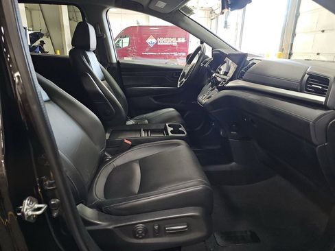 Used 2023 Honda Odyssey EX-L image 4