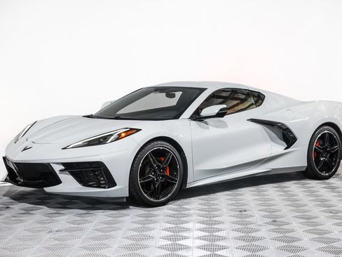 Used 2022 Chevrolet Corvette Stingray Coupe w/ 1LT RWD image 18