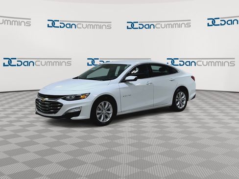 Used 2025 Chevrolet Malibu LT image 4