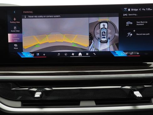 Certified 2026 BMW X7 xDrive40i w/ Premium Package AWD/4WD image 17