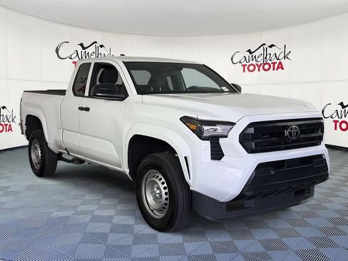Used 2025 Toyota Tacoma SR RWD image 3