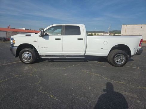 Used 2024 RAM 3500 Big Horn image 5