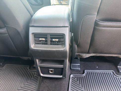 Used 2020 Ford Edge SE AWD/4WD image 28
