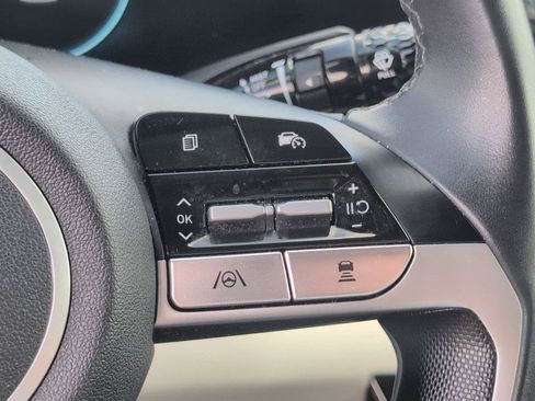 Used 2024 Hyundai Elantra Limited FWD image 30