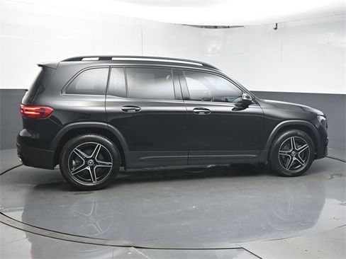 Used 2025 Mercedes-Benz GLB 250 GLB 250 image 8