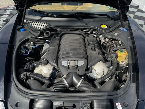Used 2013 Porsche Panamera GTS AWD/4WD image 36