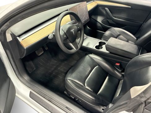 Certified 2021 Tesla Model 3 Standard Range Plus RWD image 9